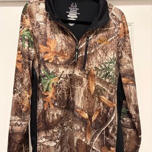 Realtree Black Quarter-Zip Pullover